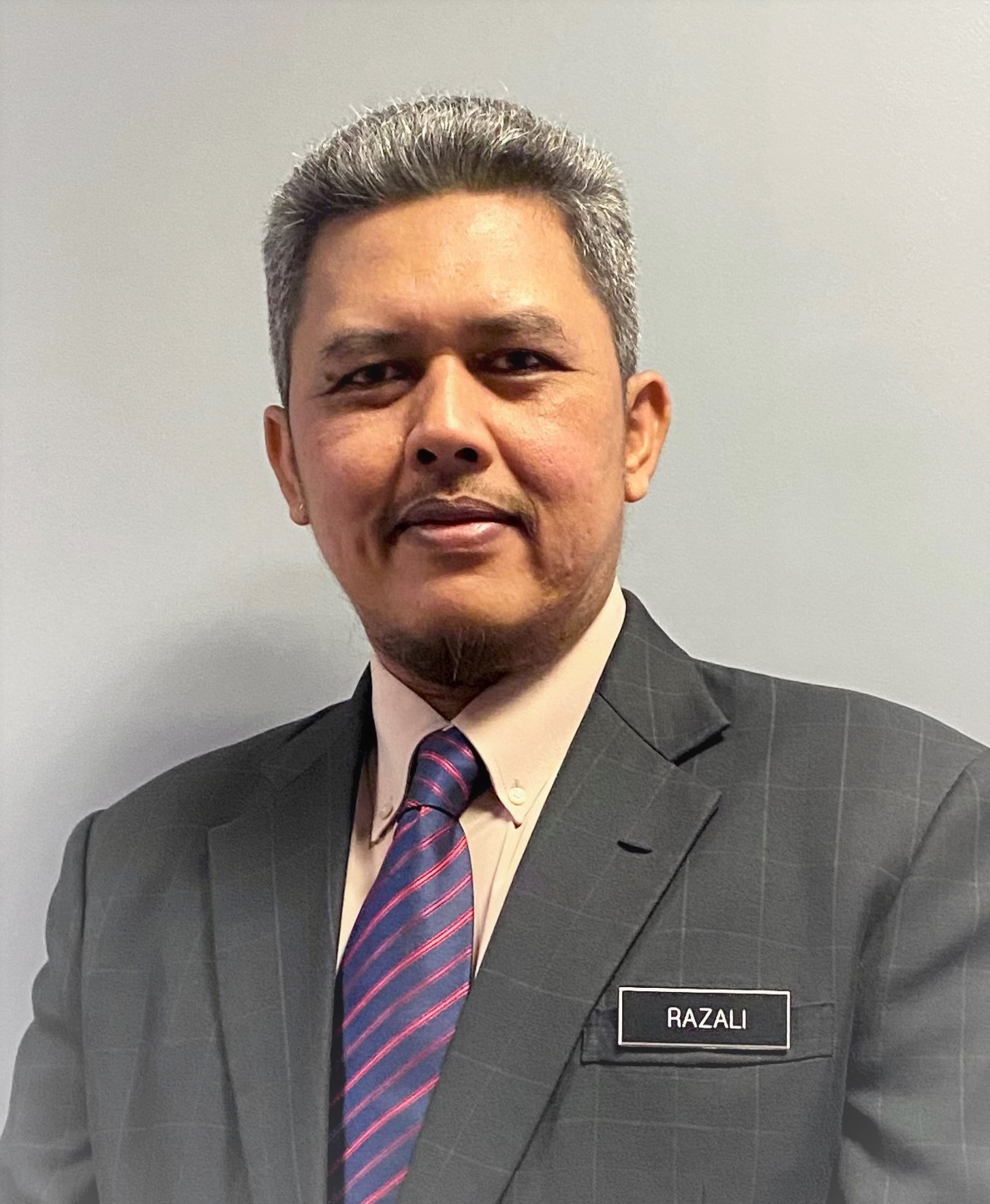 Che Mohd Razali bin Che Senik
